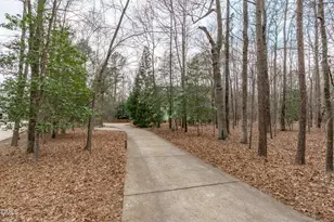 8132 Robincrest Ct, Fuquay Varina, NC 27526 - Photo 7