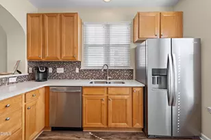 4920 Lady of the Lake Dr, Raleigh, NC 27612 - Photo 15