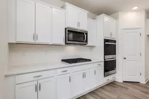 129 Celtic Ln, Lillington, NC 27546 - Photo 9