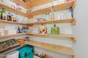 936 Elbridge Dr, Raleigh, NC 27603 - Photo 9