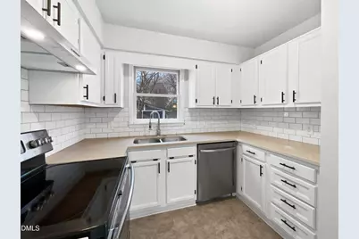 4928 Royal Adelaide Way, Raleigh, NC 27604 - Photo 3