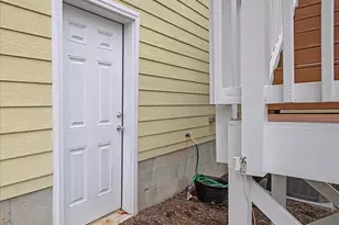 30 Grandwood Cir, Durham, NC 27712 - Photo 55