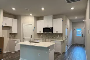 926 Clearhaven Ln, Fuquay-Varina, NC 27526 - Photo 7