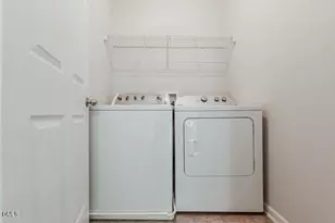 8306 Yaxley Hall Dr, Raleigh, NC 27616 - Photo 25