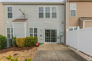 8306 Yaxley Hall Dr, Raleigh, NC 27616 - Photo 31