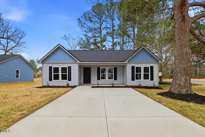 104 E Pope Avenue, Kenly, NC 27542 - Photo 1