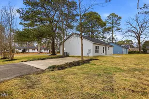 104 E Pope Ave, Kenly, NC 27542 - Photo 5