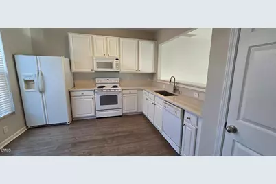 8519 Mount Valley Lane, Raleigh, NC 27613 - Photo 5