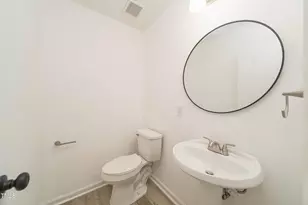 4258 Kaplan Dr, Raleigh, NC 27606 - Photo 5