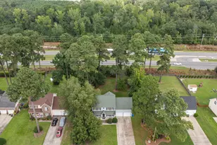 8318 Umstead Rd, Fayetteville, NC 28304 - Photo 43