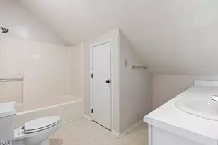 127 Essex Dr, Chapel Hill, NC 27514 - Photo 23