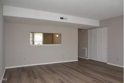 7712 Kingsberry Court, Raleigh, NC 27615 - Photo 5