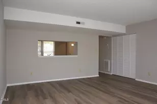 7712 Kingsberry Ct, Raleigh, NC 27615 - Photo 5