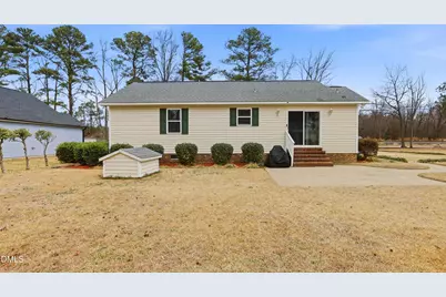525 W Edwards Street, Princeton, NC 27569 - Photo 7