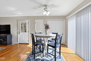 525 W Edwards St, Princeton, NC 27569 - Photo 13