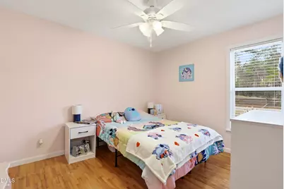 525 W Edwards Street, Princeton, NC 27569 - Photo 17
