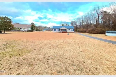 3909 La Varra Drive, Clayton, NC 27520 - Photo 3
