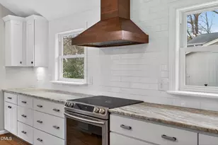 1201 Chardon Ct, Raleigh, NC 27609 - Photo 5