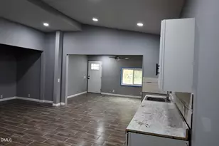 405 E Cole St, Dunn, NC 28334 - Photo 7