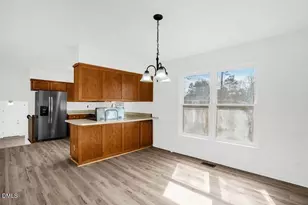 6467 Brookshire St, Fayetteville, NC 28314 - Photo 7