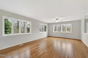 355 Tenney Cir, Chapel Hill, NC 27514 - Photo 5