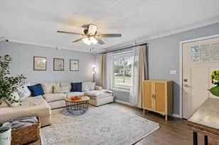 204 Charles St, Clayton, NC 27520 - Photo 3