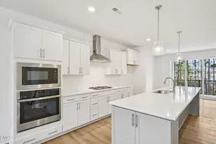 10904 Bayflower Wy, Raleigh, NC 27617 - Photo 3