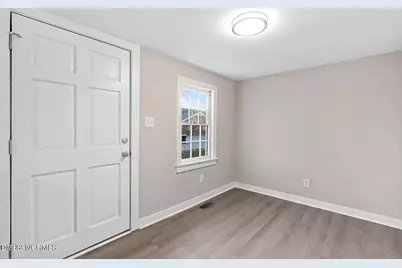 51 E Carroll Street, Turkey, NC 28393 - Photo 5