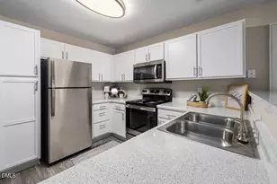 215 William Penn Plaza, Durham, NC 27704 - Photo 5