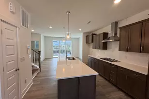 10905 Bayflower Wy, Raleigh, NC 27617 - Photo 3