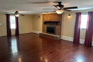 111 Colonial Dr, Clinton, NC 28328 - Photo 7