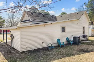 409 S Alford Ave, Kenly, NC 27542 - Photo 11