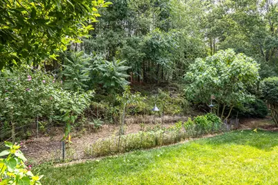 210 Chateau Place, Chapel Hill, NC 27516 - Photo 45