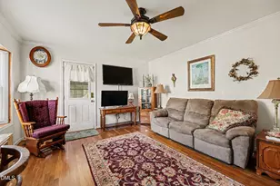 318 Lakeside Ave, Burlington, NC 27217 - Photo 3