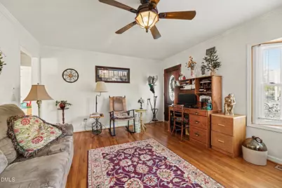 318 Lakeside Avenue, Burlington, NC 27217 - Photo 5