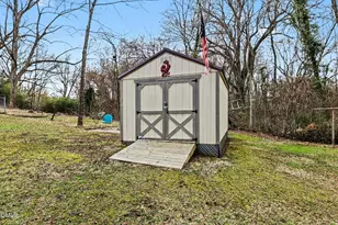 318 Lakeside Ave, Burlington, NC 27217 - Photo 23