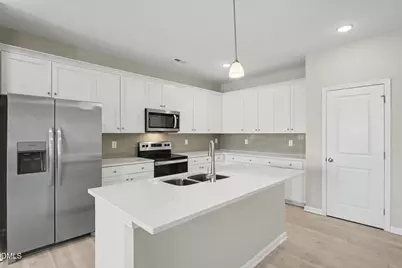 337 Avery Meadows Drive, Smithfield, NC 27577 - Photo 7