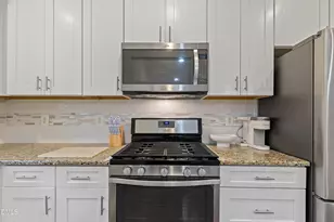 1115 Contessa Dr, Cary, NC 27513 - Photo 9