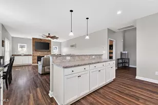 423 Planters Ridge Dr, Pikeville, NC 27863 - Photo 5