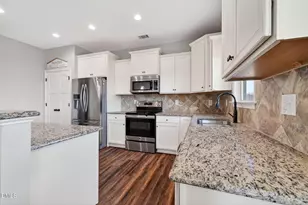 423 Planters Ridge Dr, Pikeville, NC 27863 - Photo 7