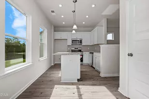 233 Courtside Dr, Dunn, NC 28334 - Photo 9