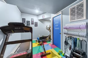 2811 Reynolda Cir, Durham, NC 27712 - Photo 37