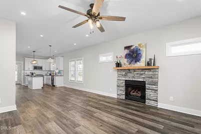 608 E Oakwood Street, Mebane, NC 27302 - Photo 5