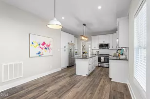 608 E Oakwood St, Mebane, NC 27302 - Photo 9