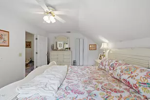 101 Hedgerow Ct, Cary, NC 27513 - Photo 19