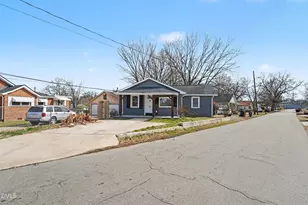 501 Apple St, Burlington, NC 27217 - Photo 1