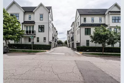 1610 Draper View Loop #101, Raleigh, NC 27608 - Photo 7