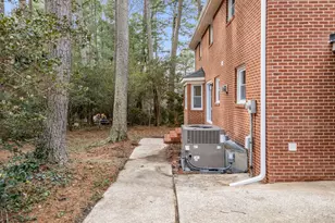 1001 Wilshire Dr, Cary, NC 27511 - Photo 39
