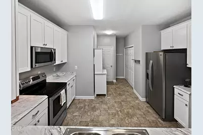 8221 Hempshire Place #105, Raleigh, NC 27613 - Photo 9