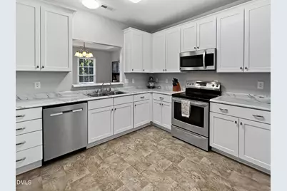 8221 Hempshire Place #105, Raleigh, NC 27613 - Photo 7